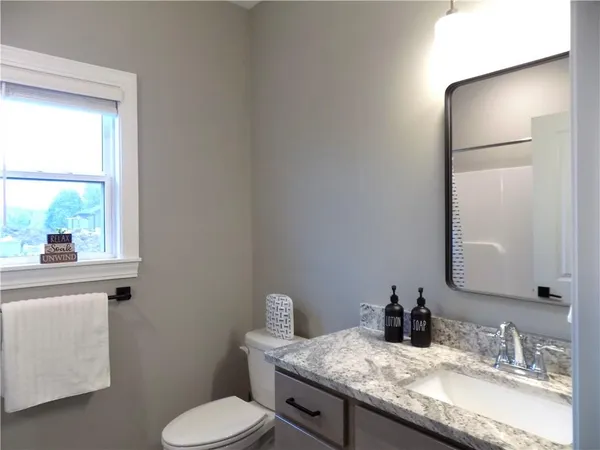 $389,500 | 1215 Alexander Court, Ottawa, KS 66067