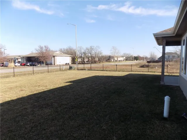 $395,000 | 1215 Alexander Court, Ottawa, KS 66067