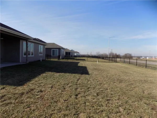 $389,500 | 1215 Alexander Court, Ottawa, KS 66067