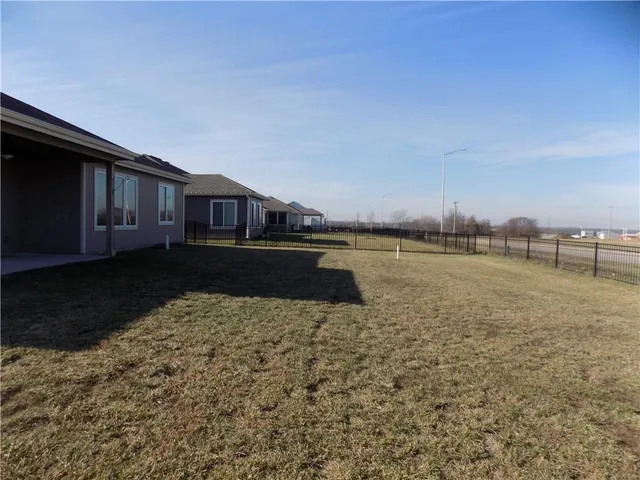 $395,000 | 1215 Alexander Court, Ottawa, KS 66067
