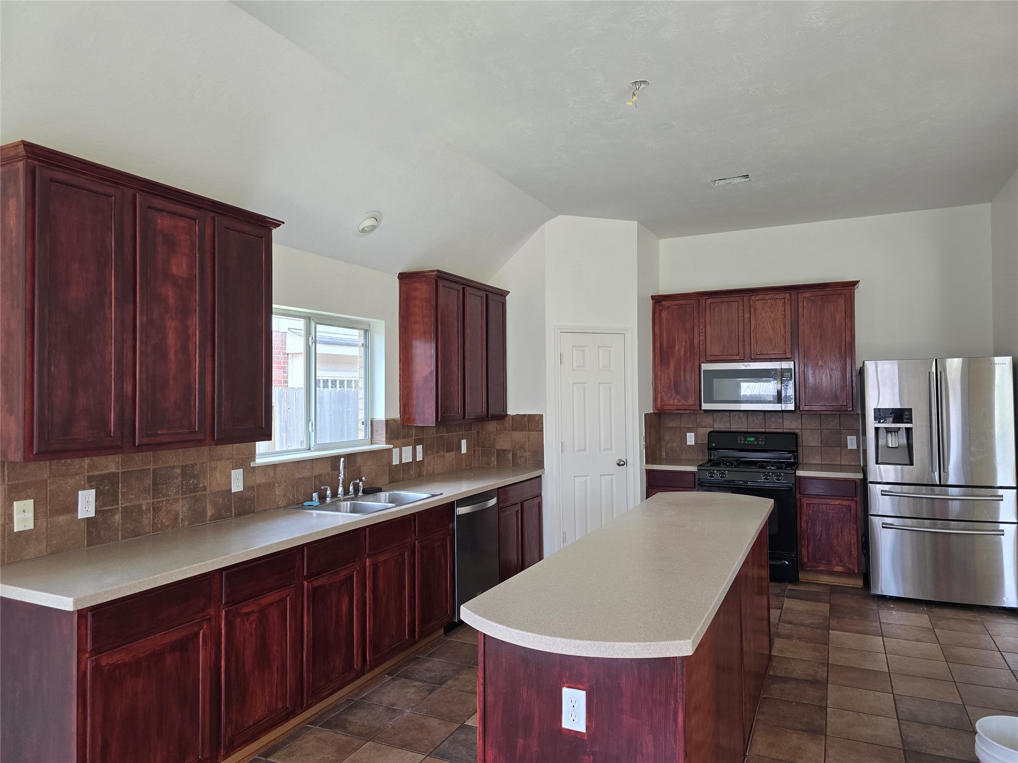 23827 Wispy Way Katy, TX 77494 - Photo 4 of 11