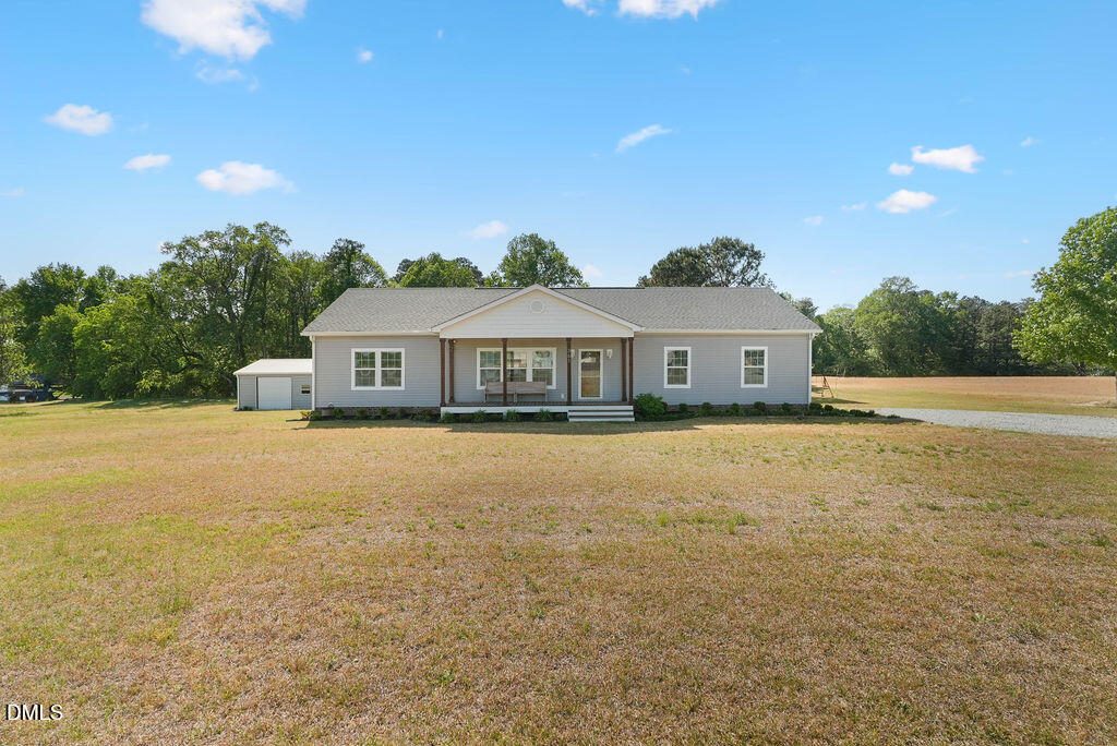 361 Camelia Road Benson, NC 27504 - Photo 4 of 41