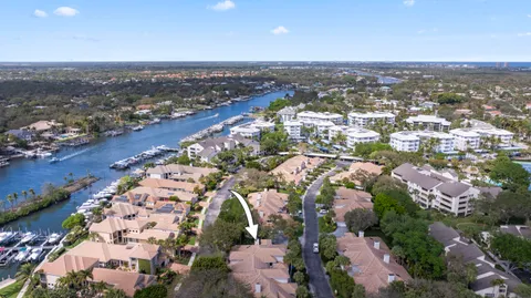 $795,000 | 461 Coral Cove Drive, Juno Beach, FL 33408