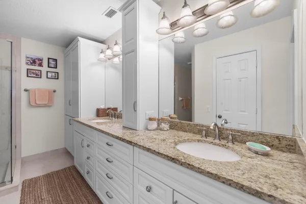 $795,000 | 461 Coral Cove Drive, Juno Beach, FL 33408