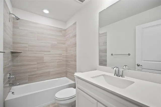 $384,990 | 7859 Manilla Drive, Rowlett, TX 75088