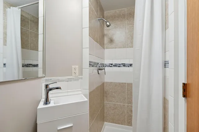 $255,000 | 1650 Hickory Hill Drive, Eagan, MN 55122