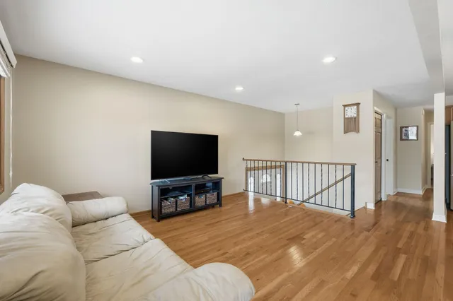 $255,000 | 1650 Hickory Hill Drive, Eagan, MN 55122