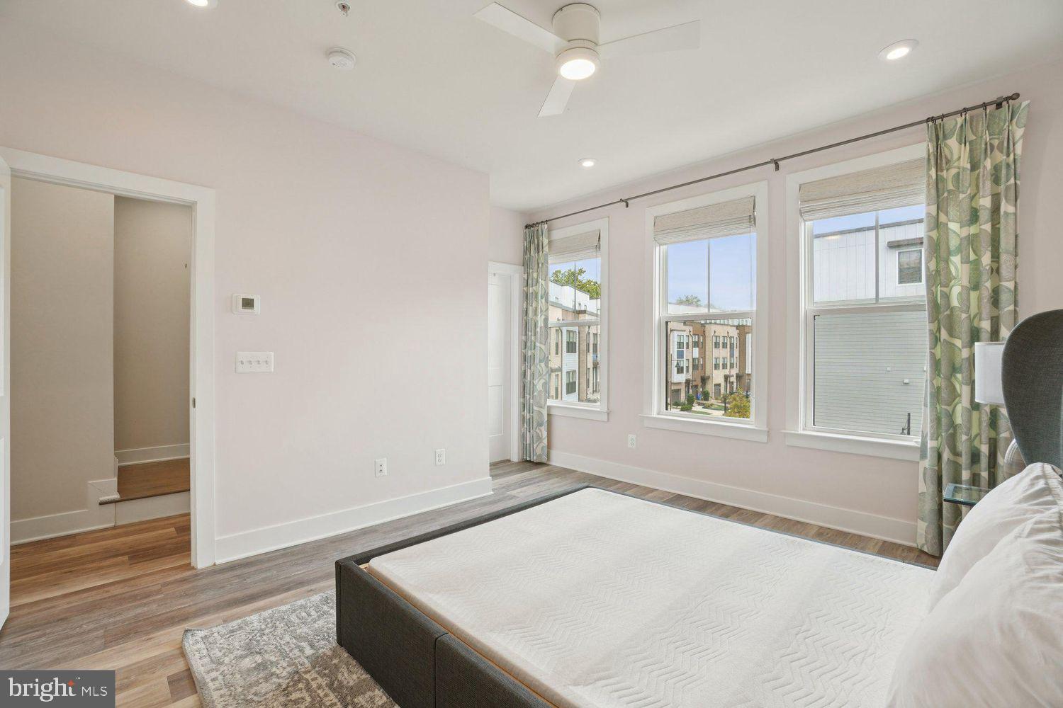 1641 Bandit Loop Reston, VA 20190 - Photo 14 of 48