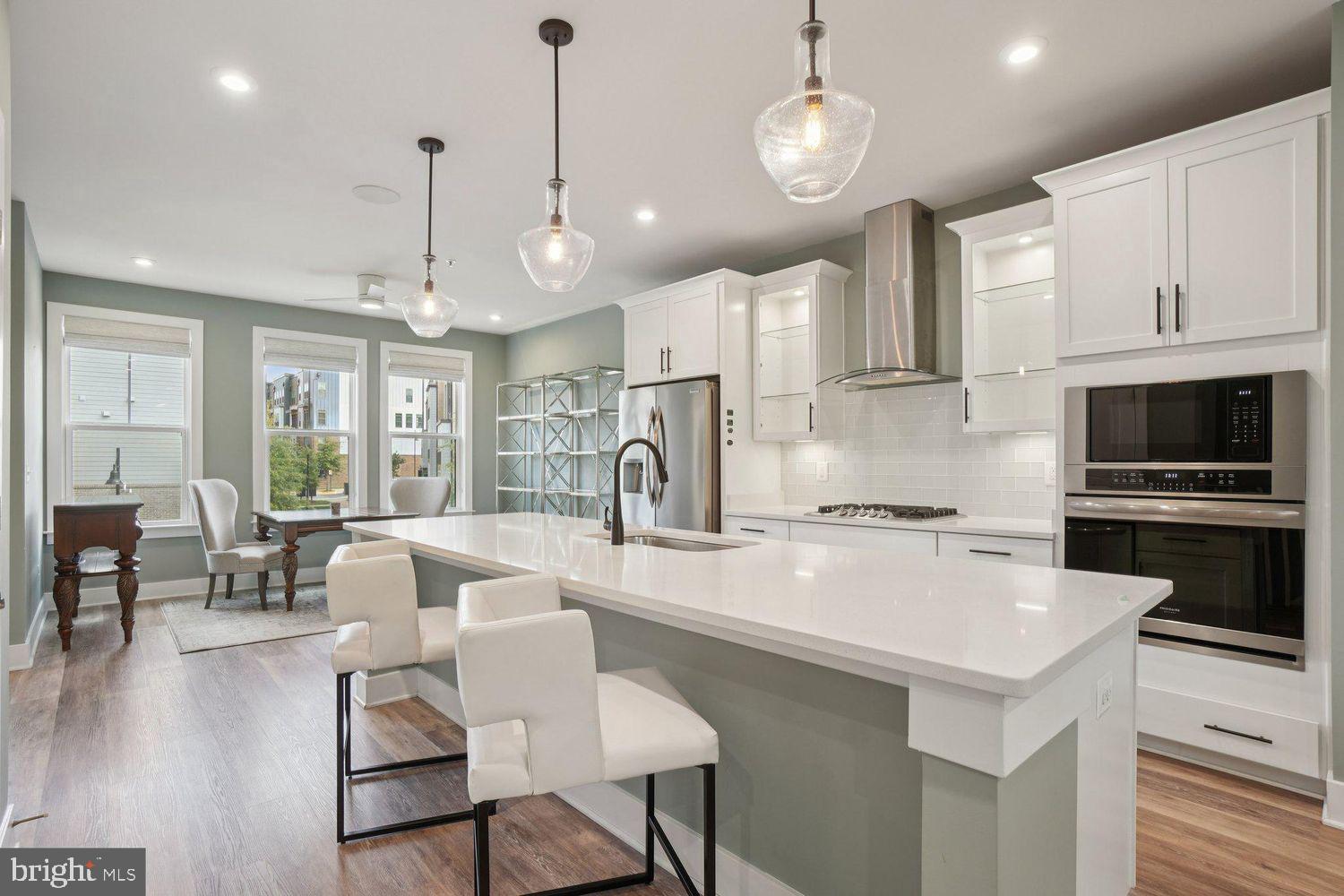 1641 Bandit Loop Reston, VA 20190 - Photo 2 of 48