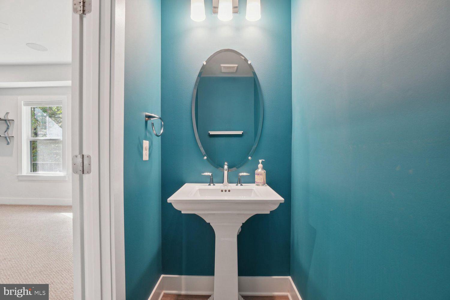 1641 Bandit Loop Reston, VA 20190 - Photo 31 of 48