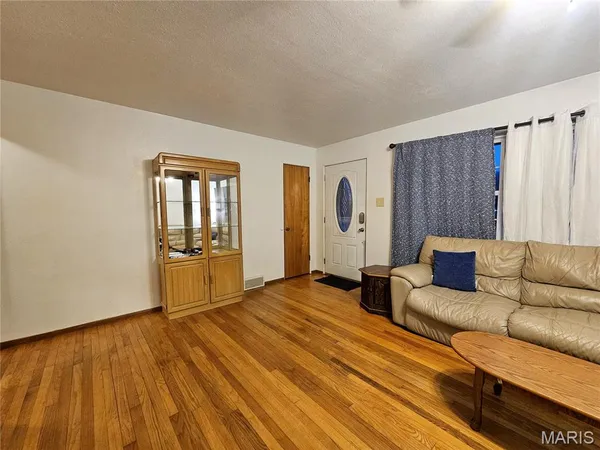 $162,000 | 143 Reno Avenue, East Alton, IL 62024