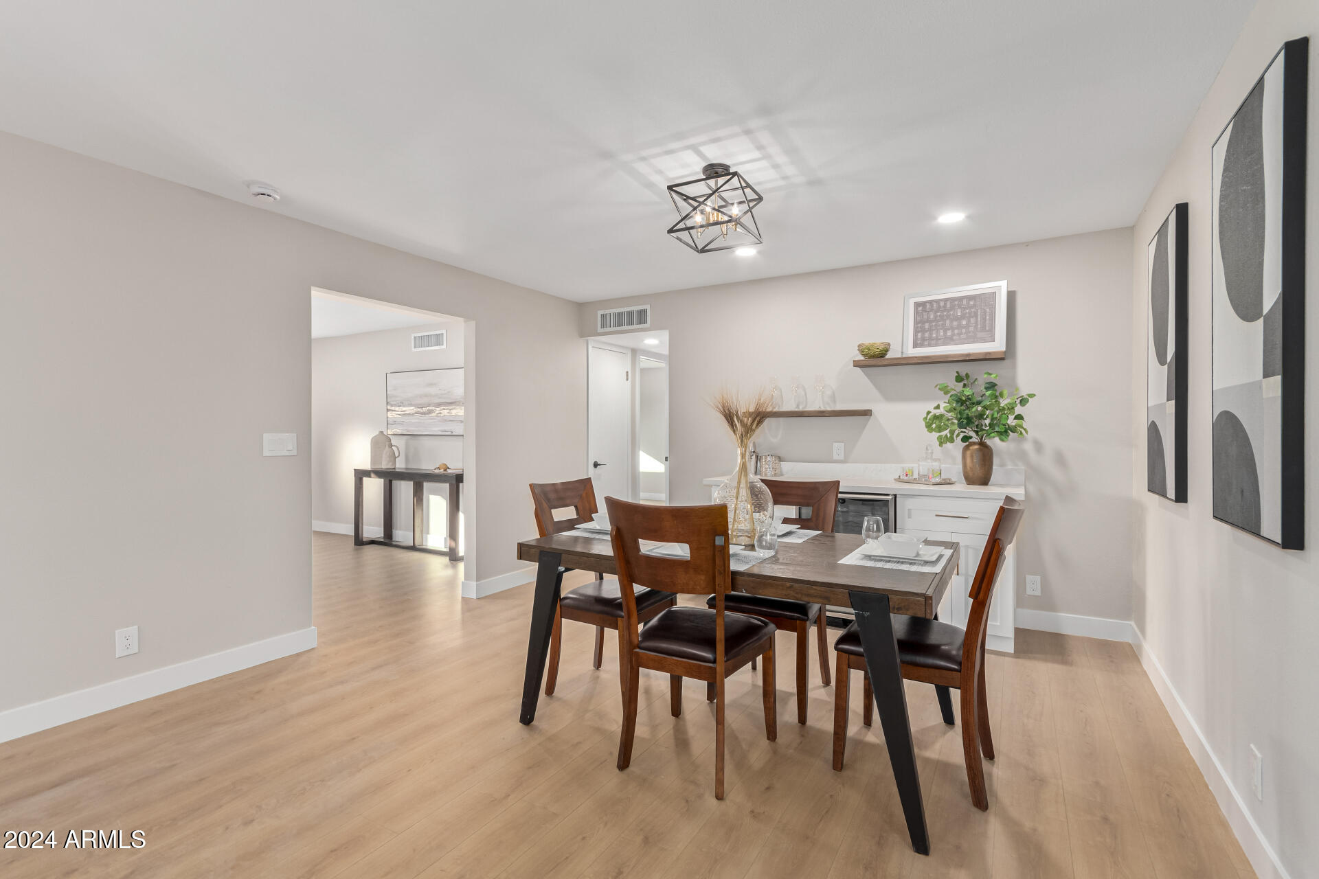 515 South Racine Mesa, AZ 85206 - Photo 14 of 37 11 - Racine