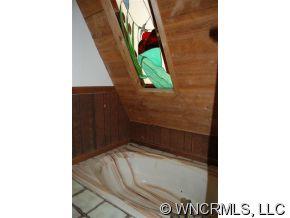 590 Cody Road Marshall, NC 28753 - Photo 8 of 12 Gallery Image 8