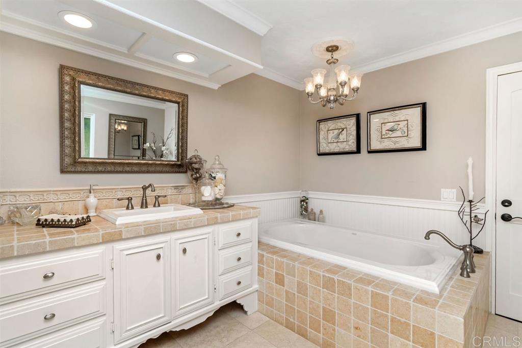 2222 Country Road Fallbrook, CA 92028 - Photo 9 of 25