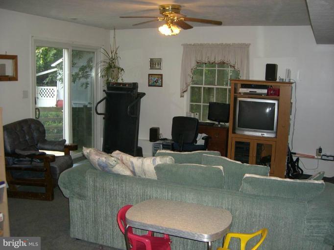 20344 Chingville Road Leonardtown, MD 20650 - Photo 13 of 16 Family Room #2