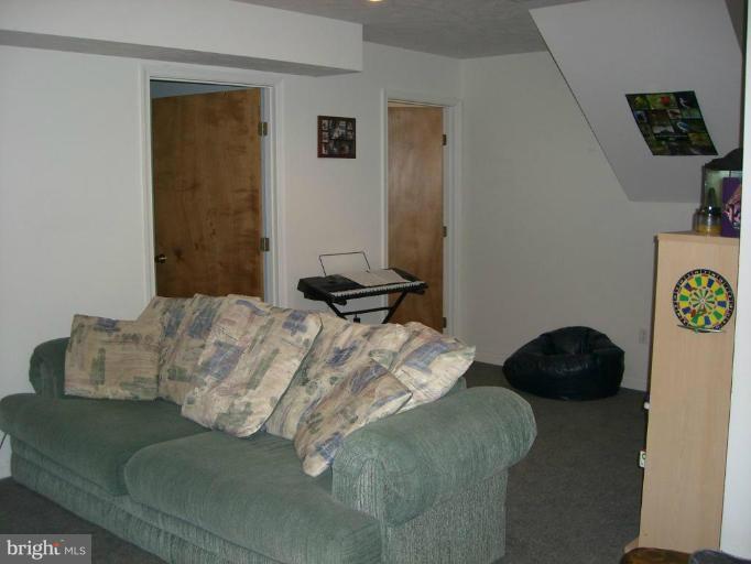 20344 Chingville Road Leonardtown, MD 20650 - Photo 10 of 16 Family Room