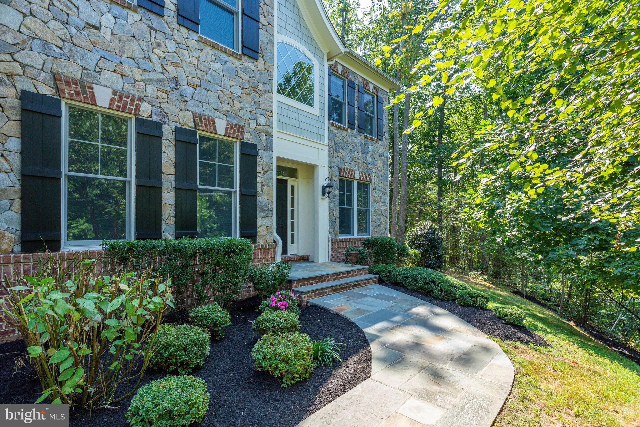 1709 Besley Road Vienna, VA 22182 - Photo 2 of 51 Gallery Image 2