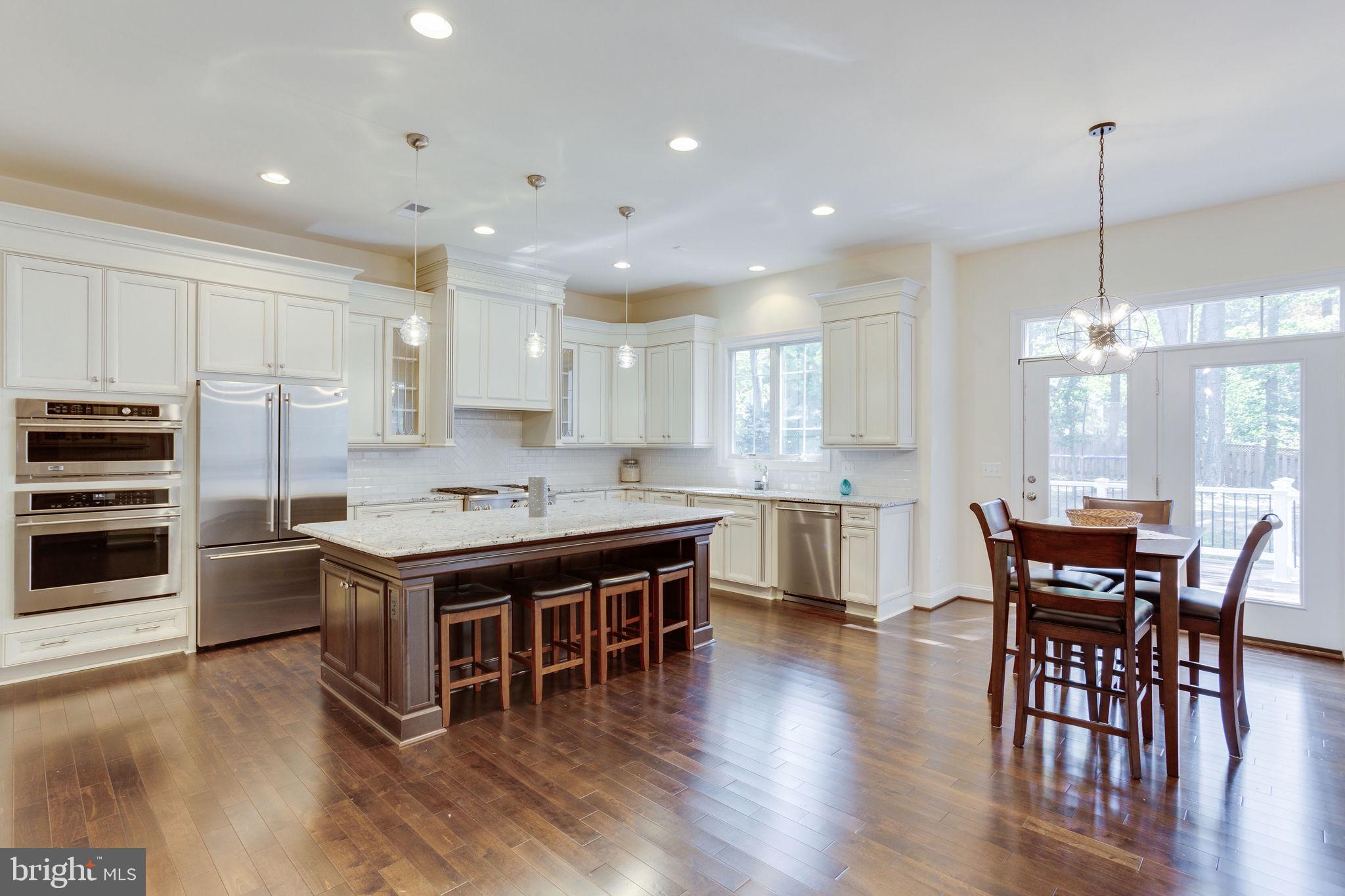 1709 Besley Road Vienna, VA 22182 - Photo 11 of 51 Double oven.