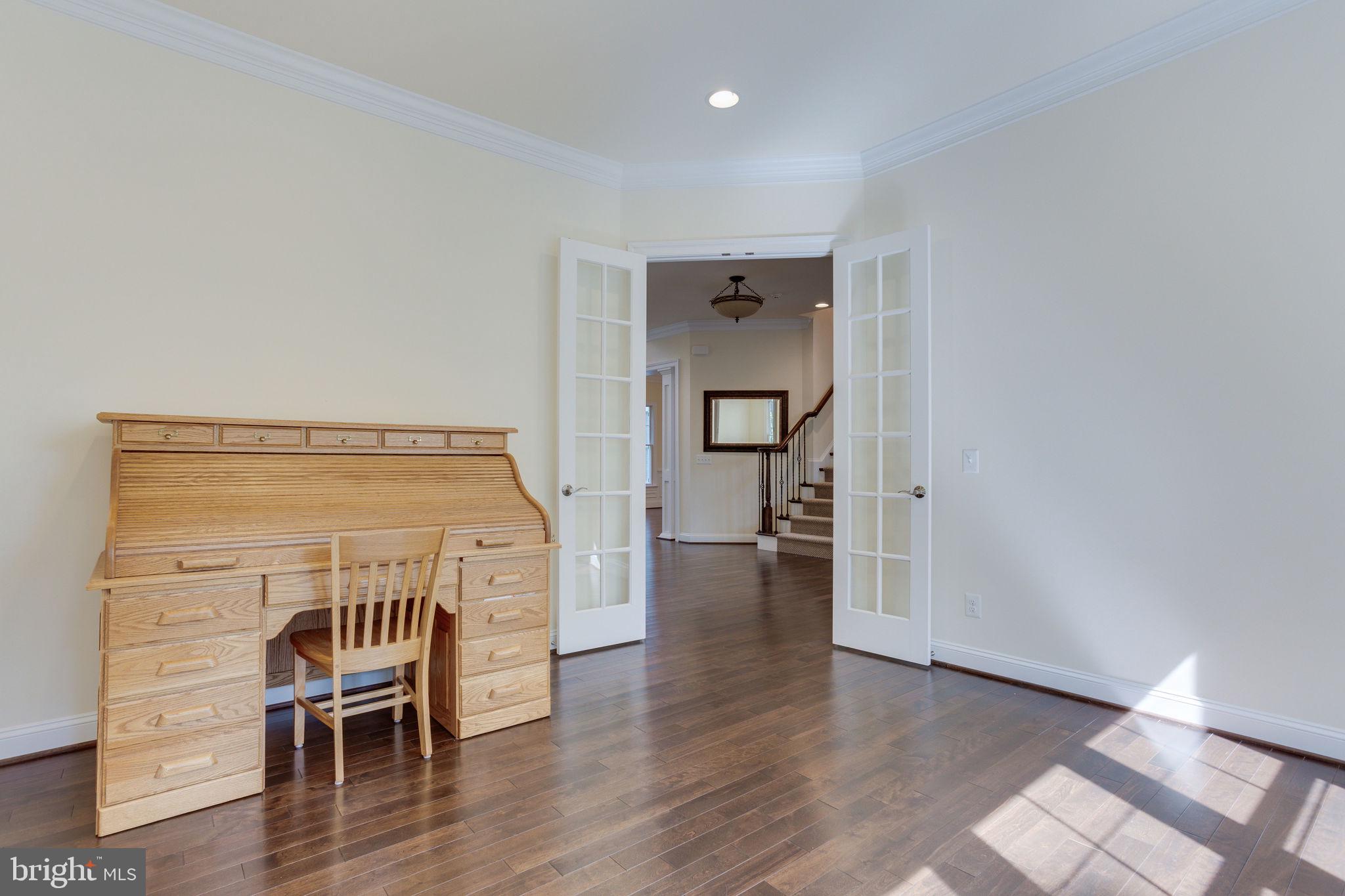 1709 Besley Road Vienna, VA 22182 - Photo 18 of 51 Very bright and sunny office room.