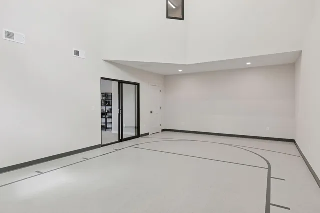 $1,159,900 | 5871 Freeland Court North, Hugo, MN 55038