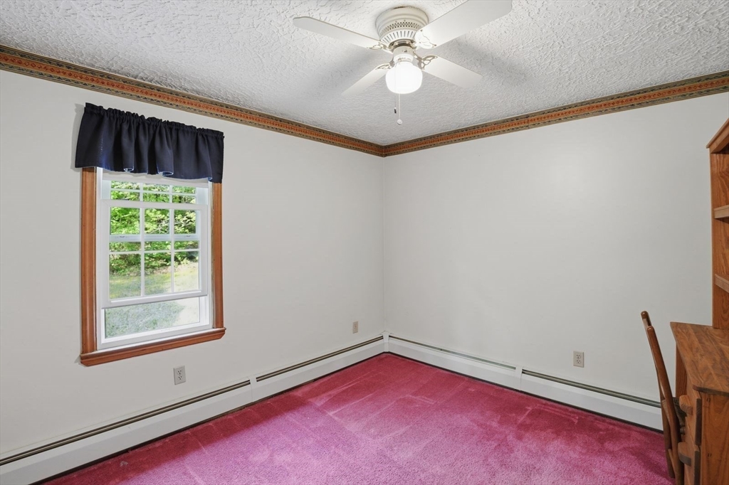 180 Oxford Road Charlton, MA 01507 - Photo 16 of 42