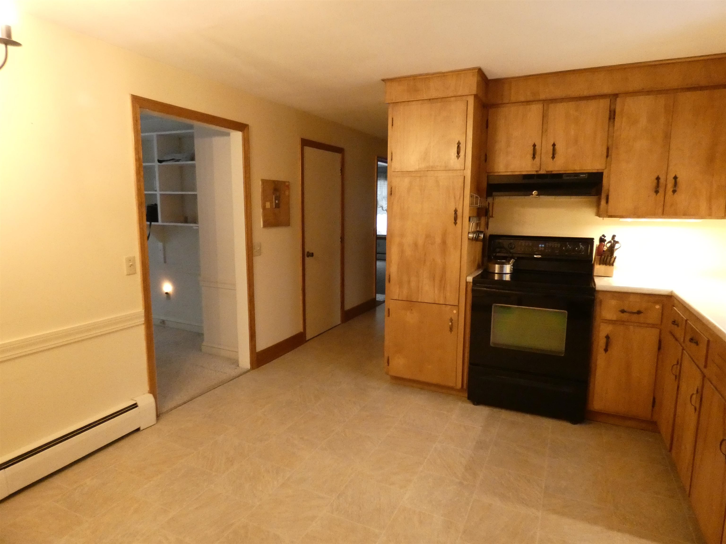 107 Middle Road Tuftonboro, NH 03894 - Photo 4 of 29