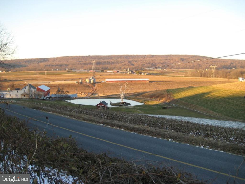 1540 Newport Road Manheim, PA 17545 - Photo 13 of 14