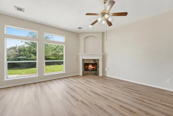 $349,900 | 1279 Ocean Manor Lane, League City, TX 77573