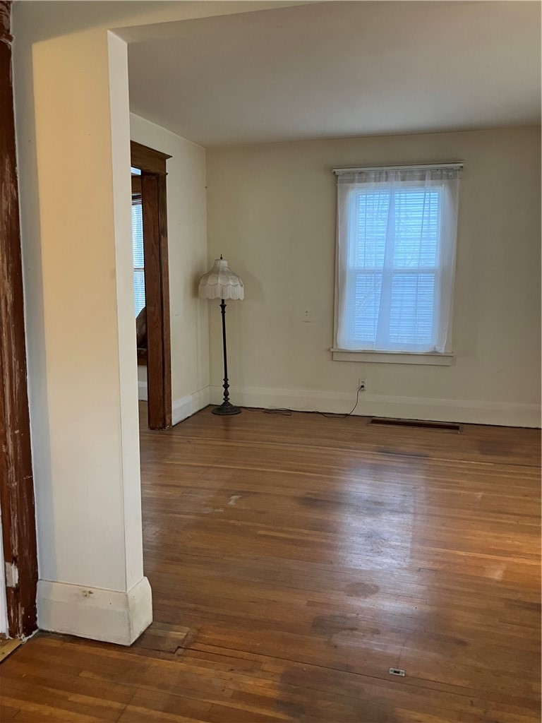 19 Velox Street Rochester, NY 14615 - Photo 4 of 16 Living Room