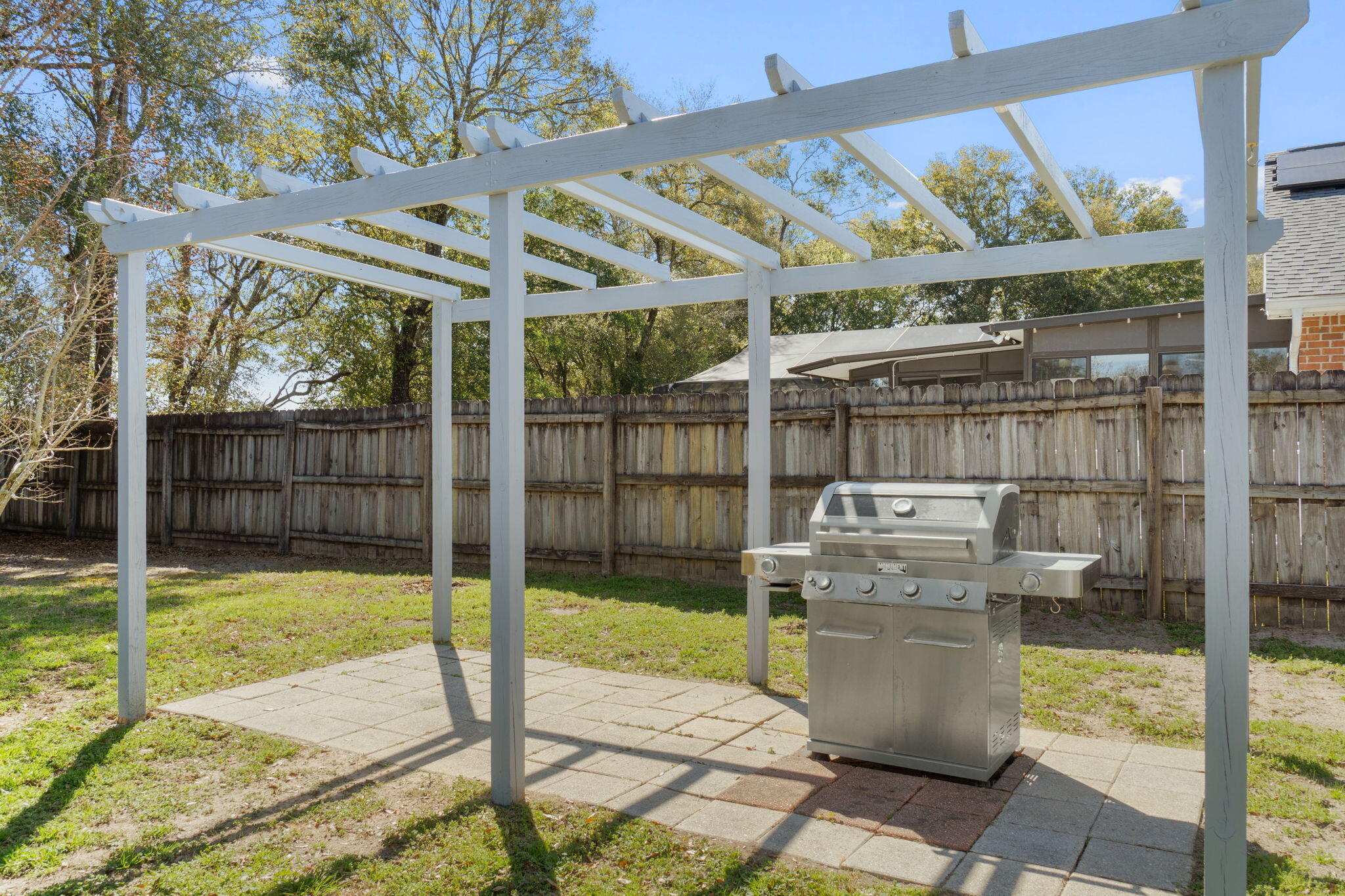 6779 Cedar Ridge Circle Milton, FL 32570 - Photo 33 of 46 a living room view with a garden