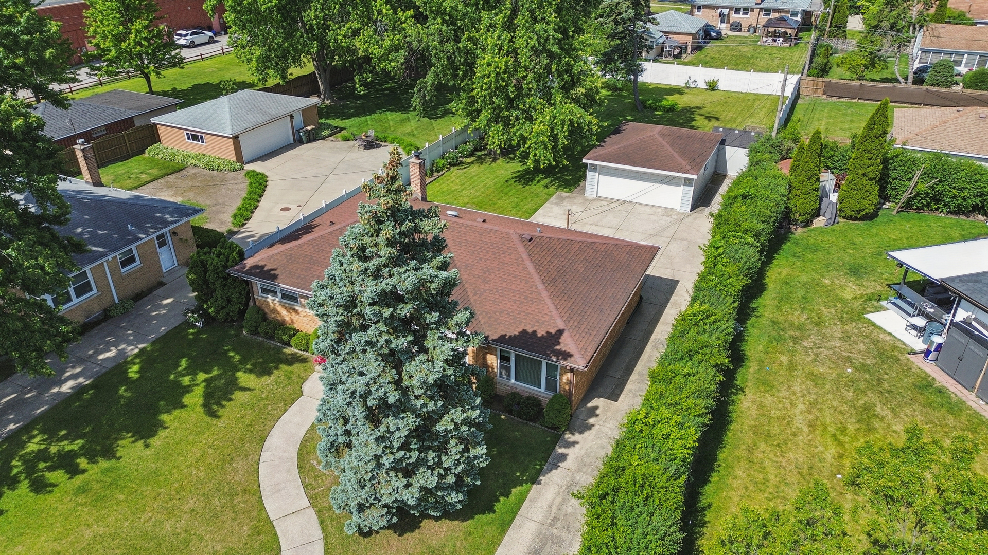 8834 Shermer Road Morton Grove, IL 60053 - Photo 4 of 31