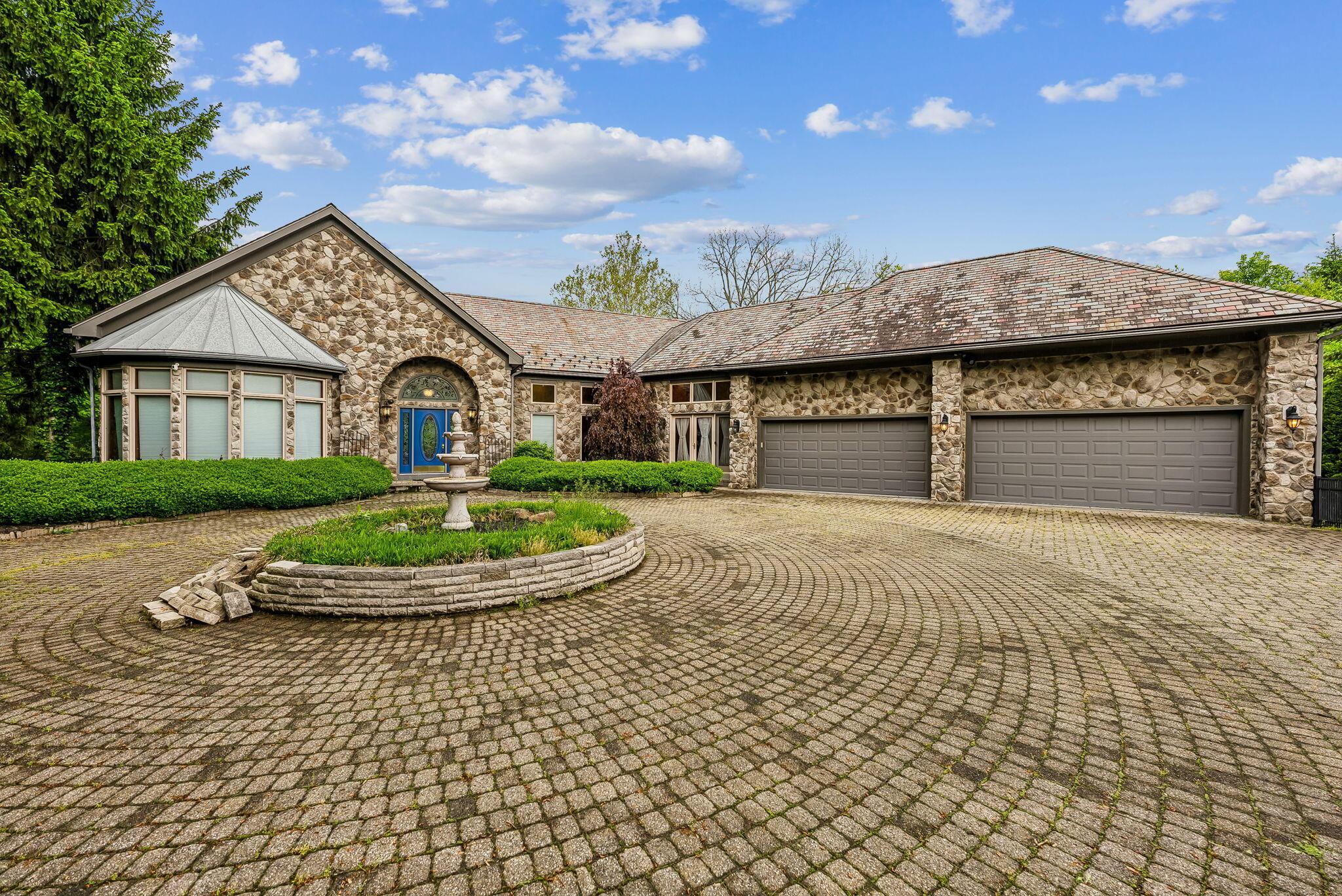 1790 Jewett Road Powell, OH 43065 - Photo 7 of 40 Welcome to 1790 Jewett Rd