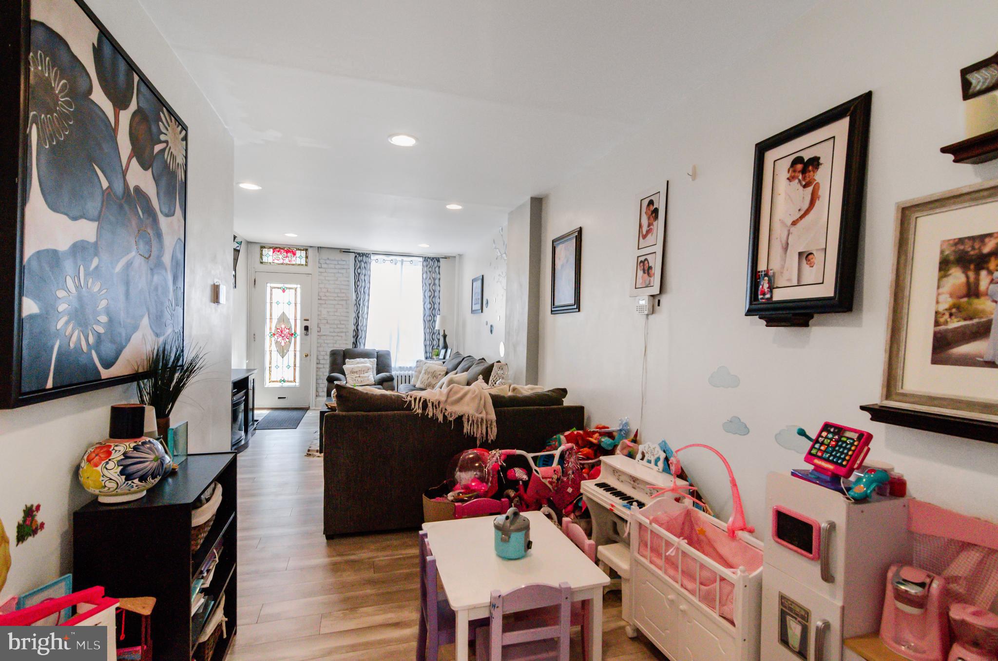 432 Locust Street Reading, PA 19604 - Photo 6 of 29 Gallery Image 6