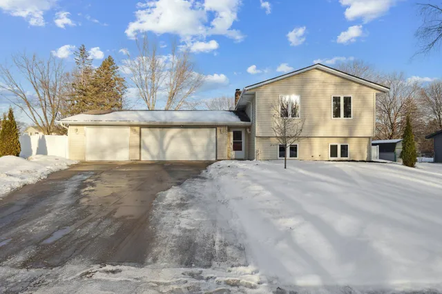 $360,000 | 4943 142nd Street West, Apple Valley, MN 55124