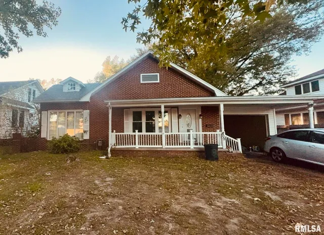 $127,000 | 809 North 12th Street, Herrin, IL 62948