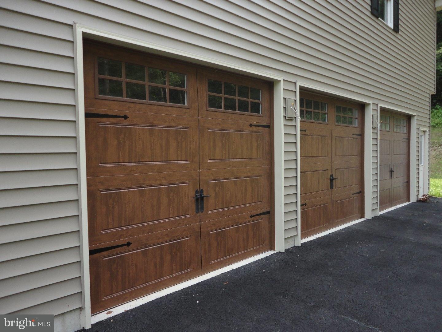 2558 Kings Mill Road Hellertown, PA 18055 - Photo 5 of 13 Gallery Image 5