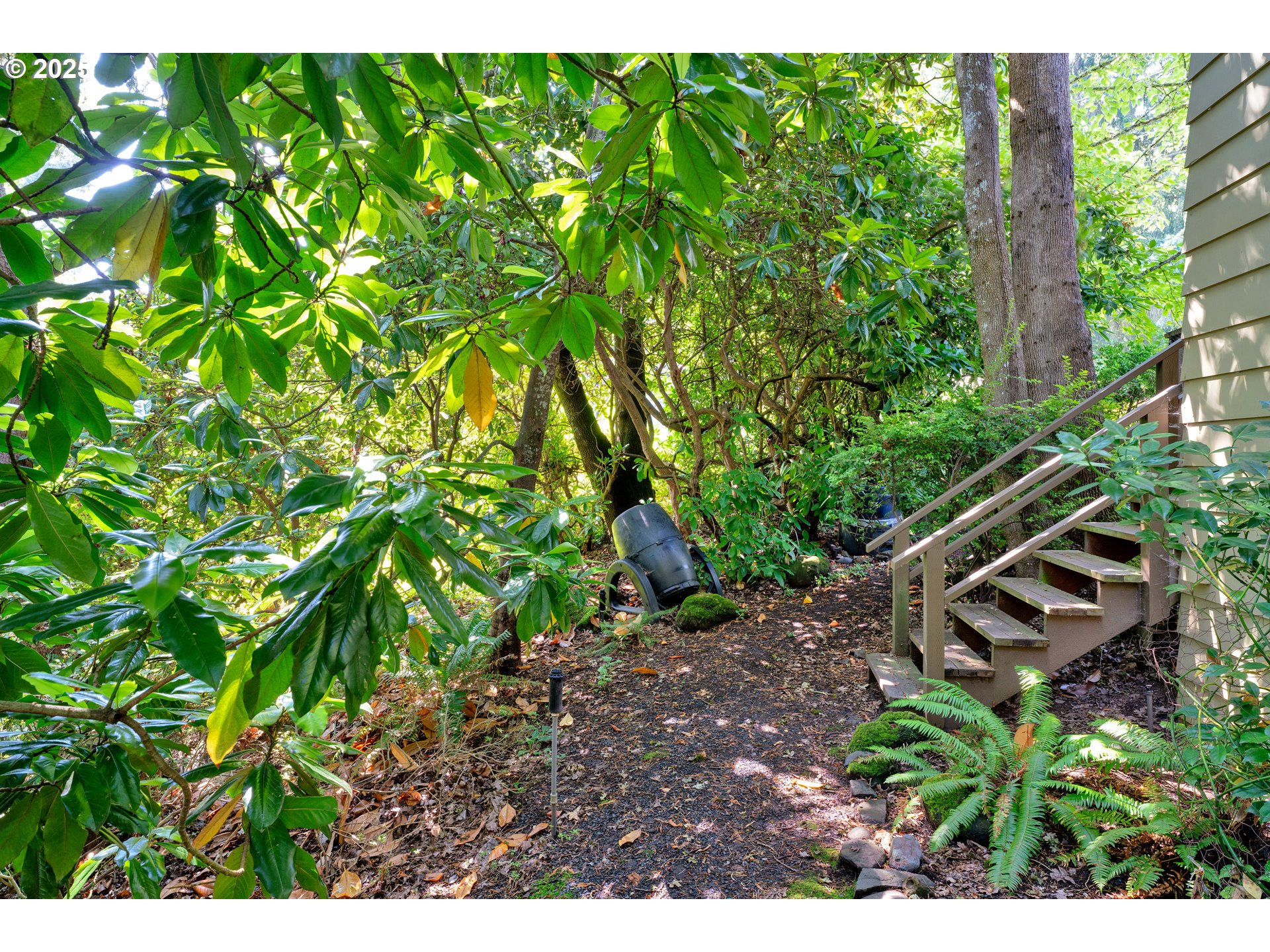 607 East 39th Place Eugene, OR 97405 - Photo 37 of 43