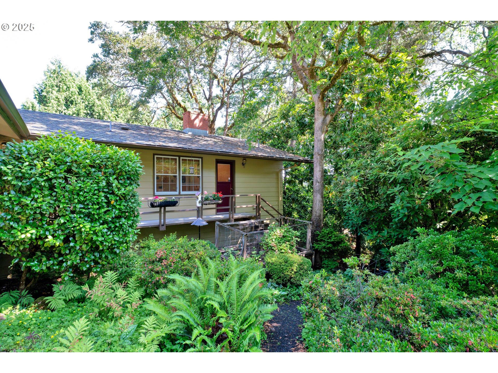 607 East 39th Place Eugene, OR 97405 - Photo 38 of 43