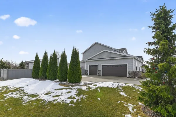 $725,000 | 493 Crescendo Drive, Sun Prairie, WI 53590