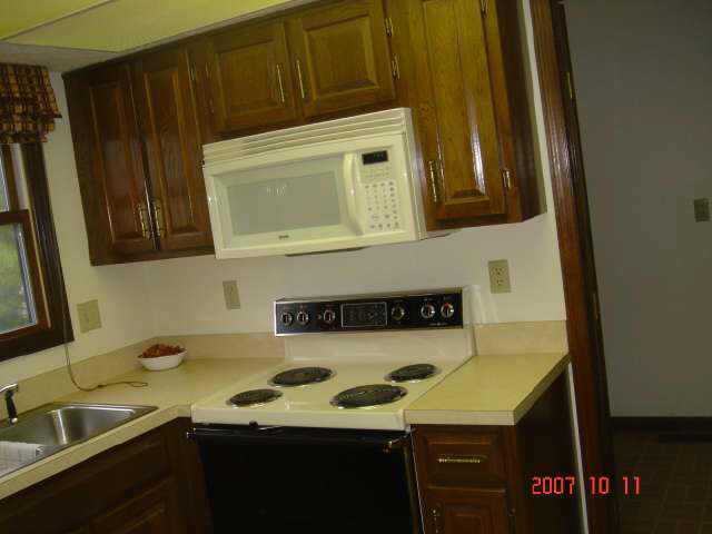 2848 Cooper Ridge Road Columbus, OH 43231 - Photo 8 of 9