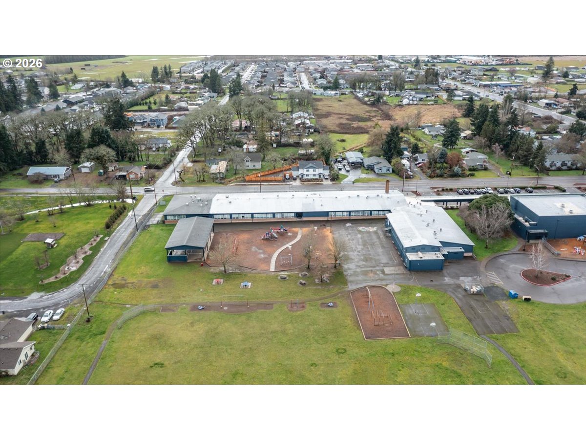 660 Wassom Street Lebanon, OR 97355 - Photo 45 of 48