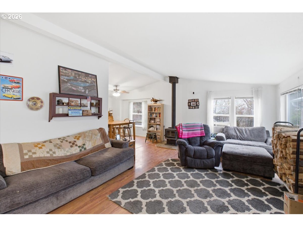 660 Wassom Street Lebanon, OR 97355 - Photo 7 of 48