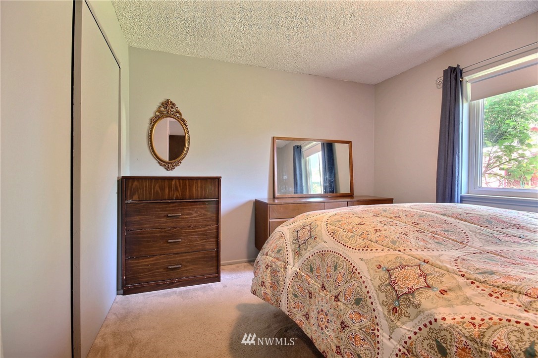 16303 Southeast Petrovitsky Road Renton, WA 98058 - Photo 18 of 24 Gallery Image 18
