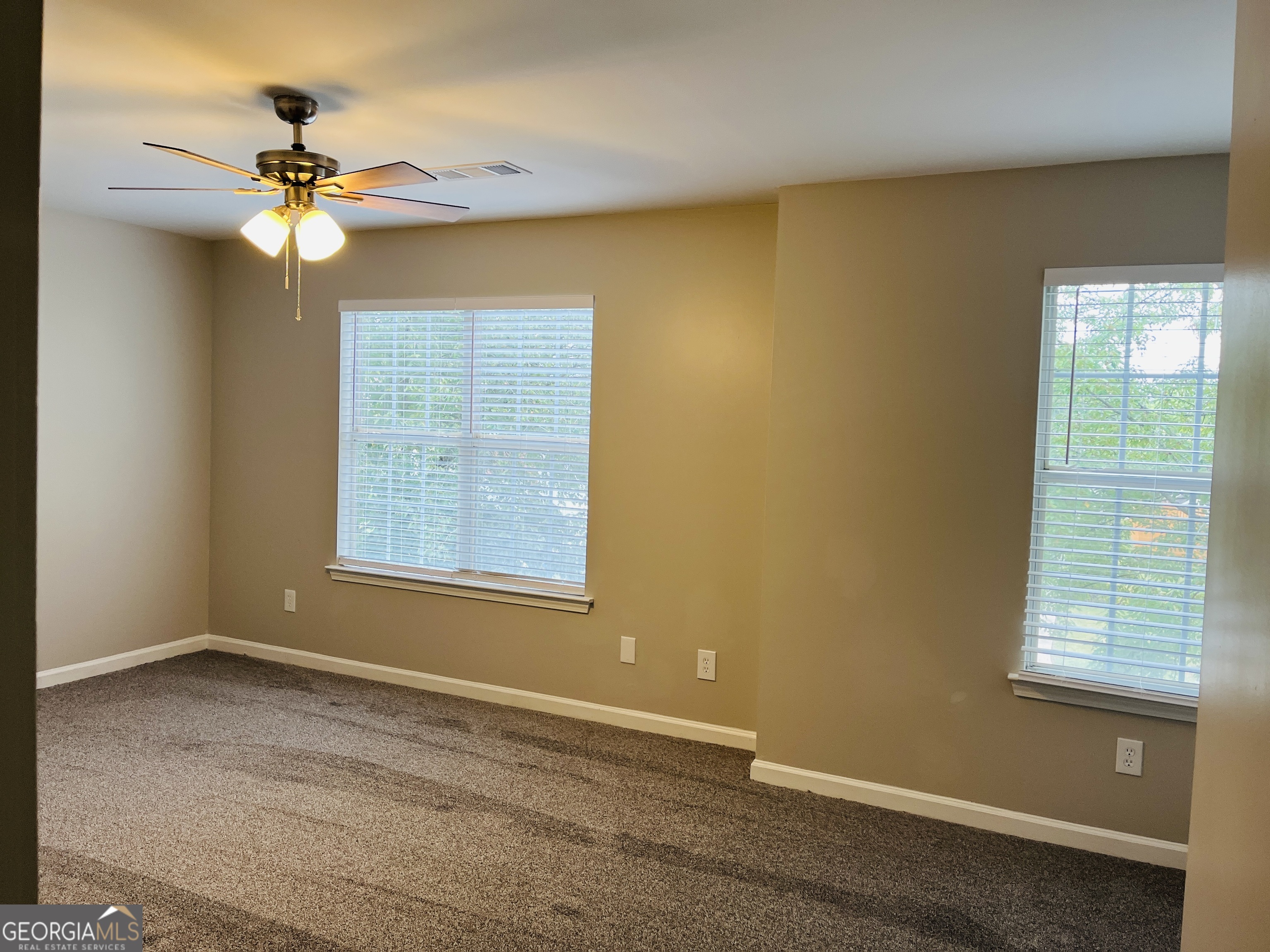 3510 Brookstone Way Union City, GA 30291 - Photo 13 of 32 a view of a window in a room