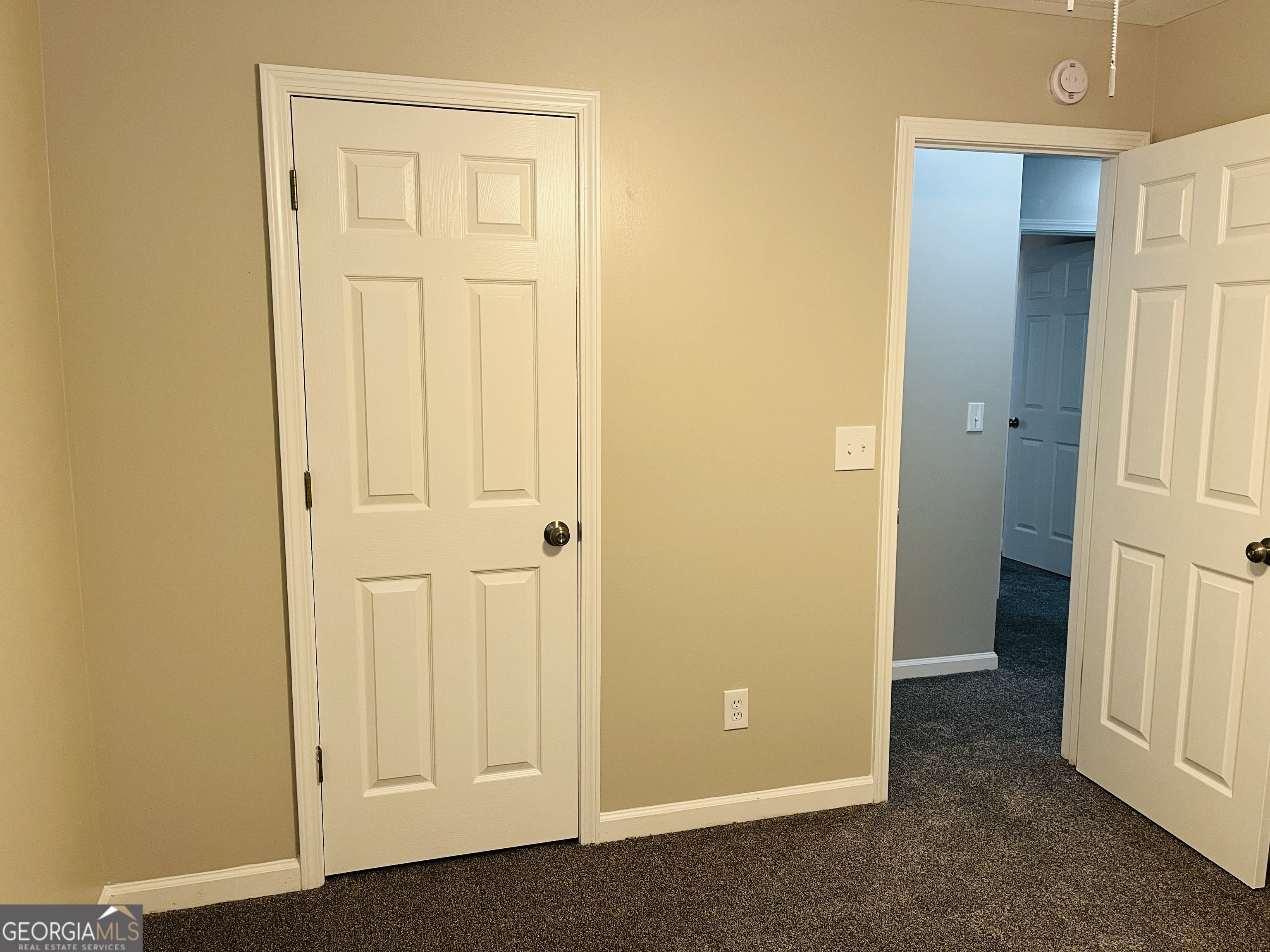 3510 Brookstone Way Union City, GA 30291 - Photo 25 of 32 an empty room with windows and closet