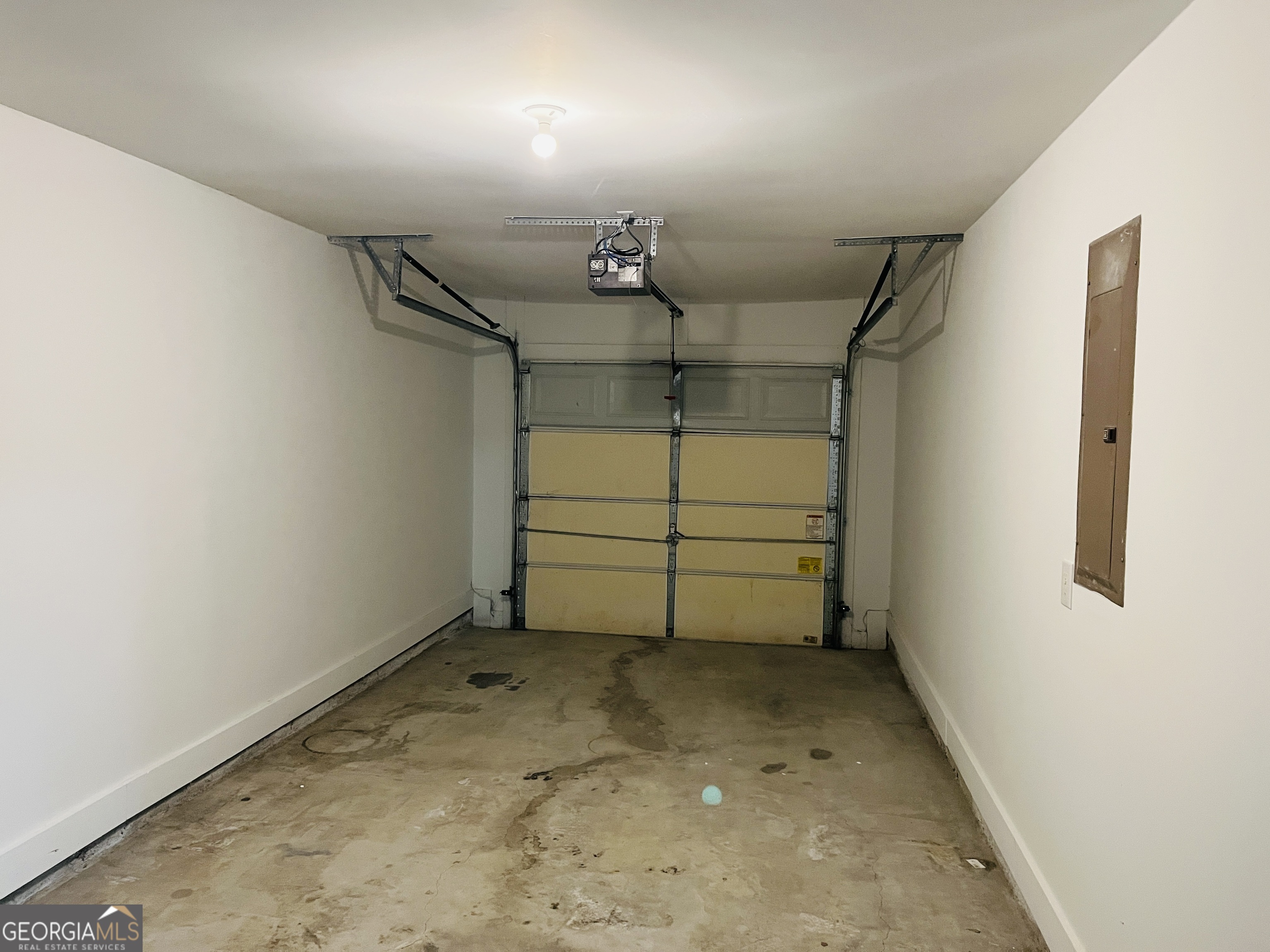 3510 Brookstone Way Union City, GA 30291 - Photo 29 of 32 a view of a garage