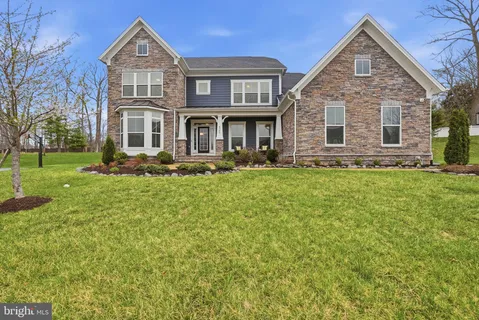 $1,985,000 | 8940 Silvan Woods Court, Fairfax, VA 22031
