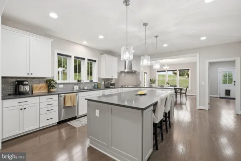 $1,985,000 | 8940 Silvan Woods Court, Fairfax, VA 22031