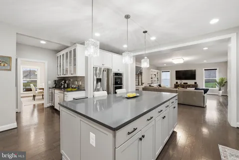 $1,985,000 | 8940 Silvan Woods Court, Fairfax, VA 22031