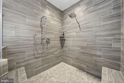 $1,985,000 | 8940 Silvan Woods Court, Fairfax, VA 22031